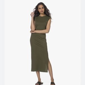 FRAME le muscle maxi dress